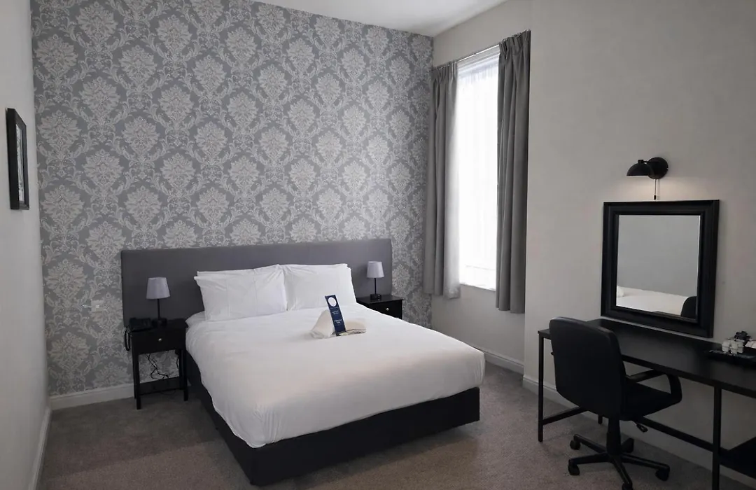 The County Hotel-1
